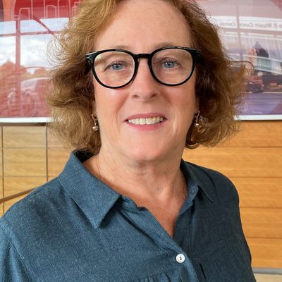 Chief Nursing Officer Honored with Miracle Maker Award