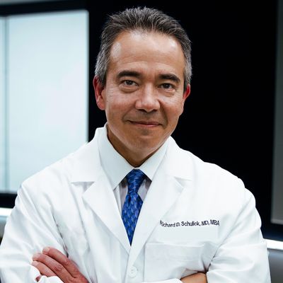 Schulick White Coat