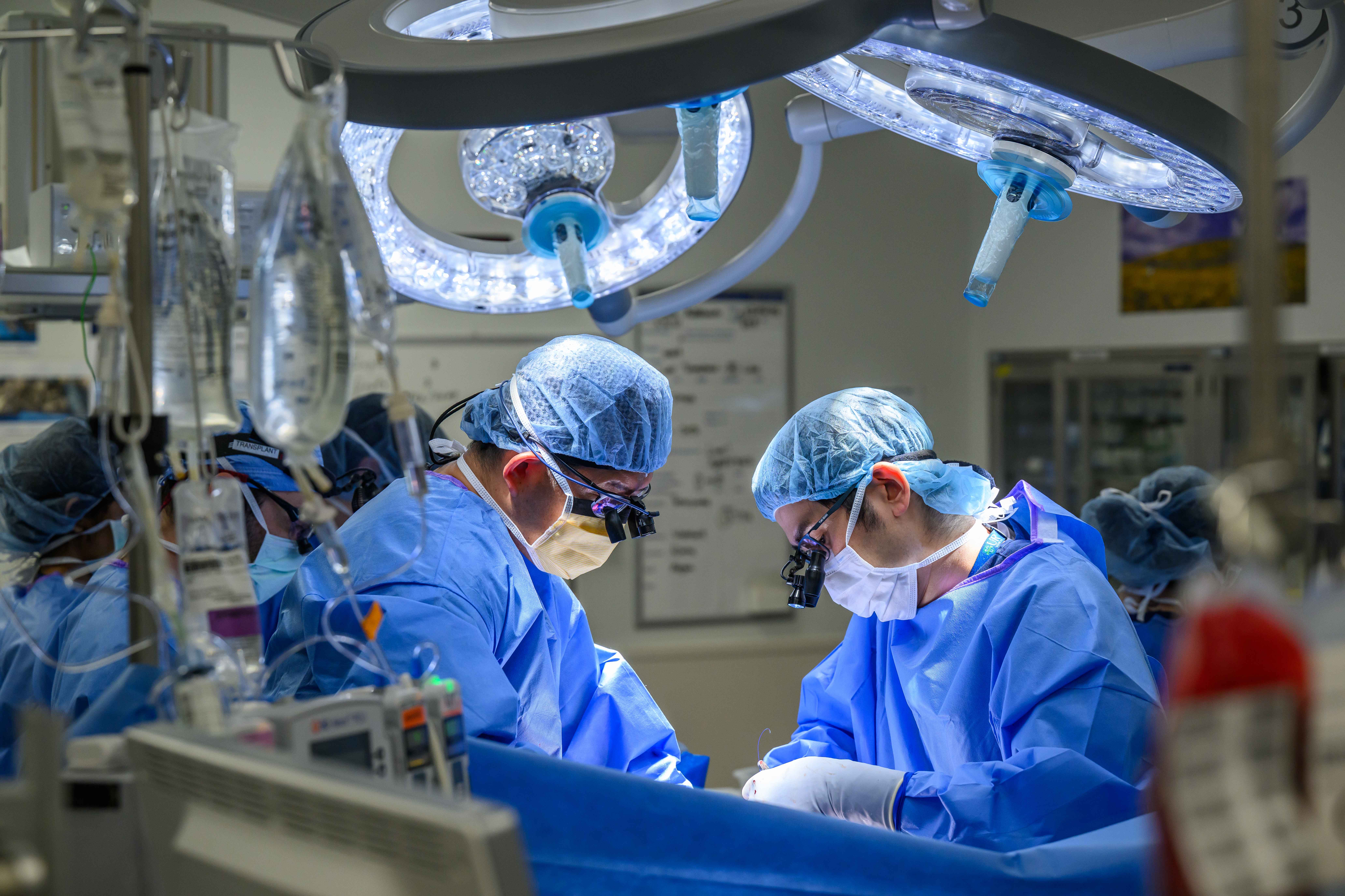 URMC transplant surgeons in the OR. 