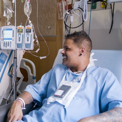 Rochester Man Spotlights Impact of URochester Medicine Transplant Care