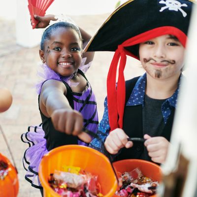 Does Halloween Candy Really Cause a Sugar Rush? What Parents Should Know