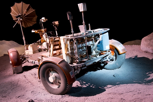 SCH_lunar-rover