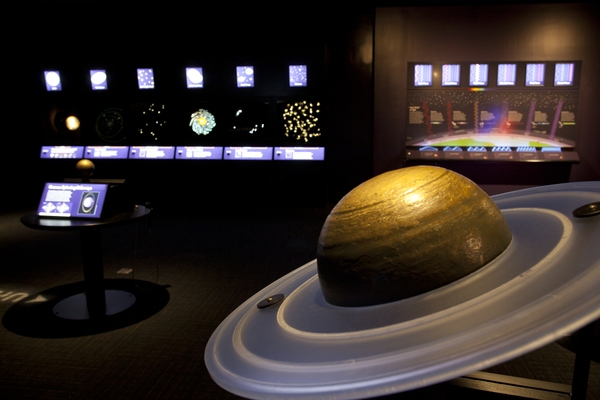 MOS_credit-Michael-Malyszko_planetarium 1