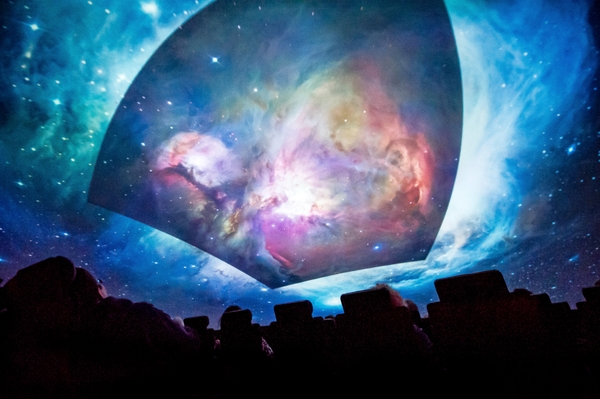 Adler_sky-theater