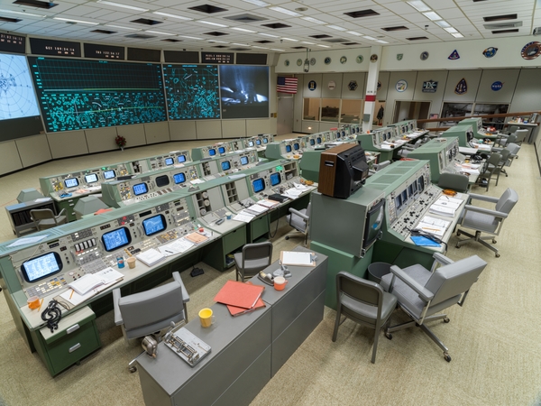 SCH_mission-control