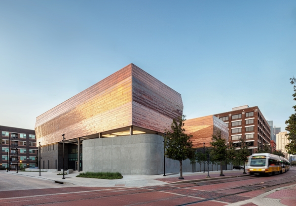 DHHRM_exterior