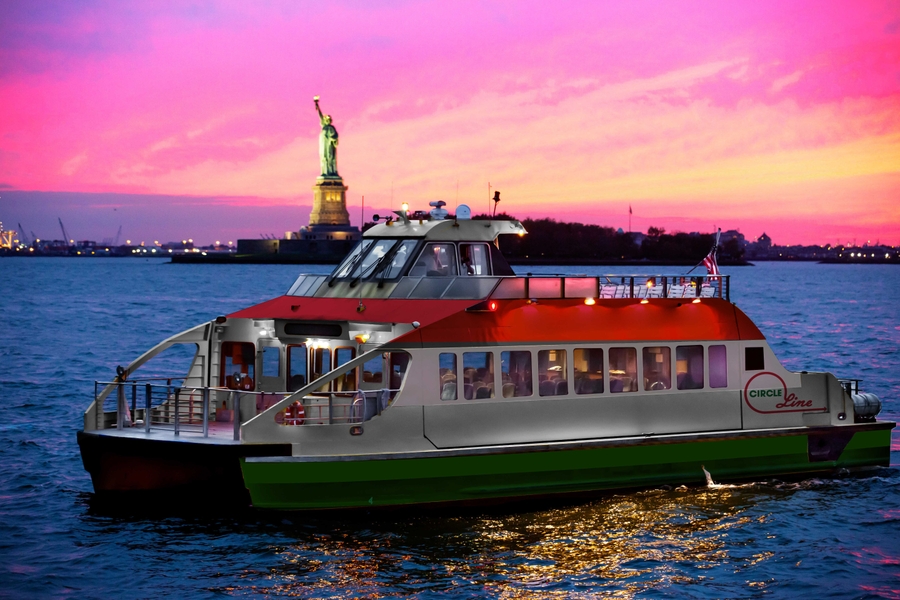 Circle Line_Statue at Sunset Boat Close Up