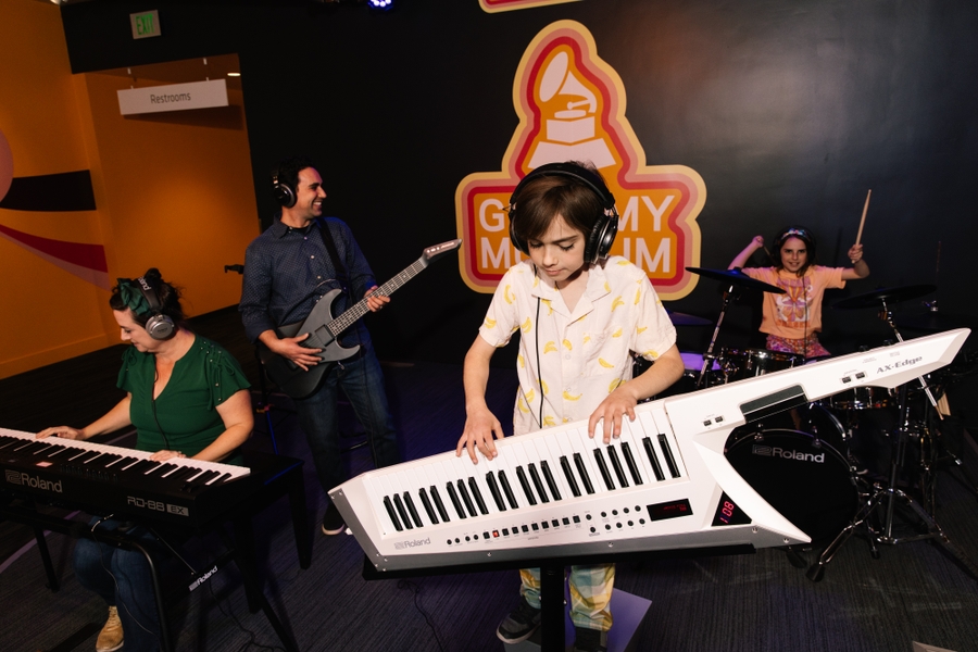 Grammy_stage