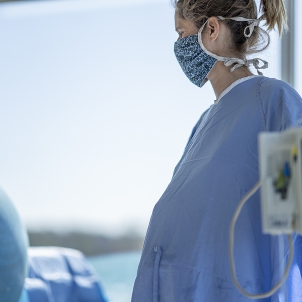 Una guía de los enfermeros para tener la mejor estancia en el hospital cuando llegue el bebé