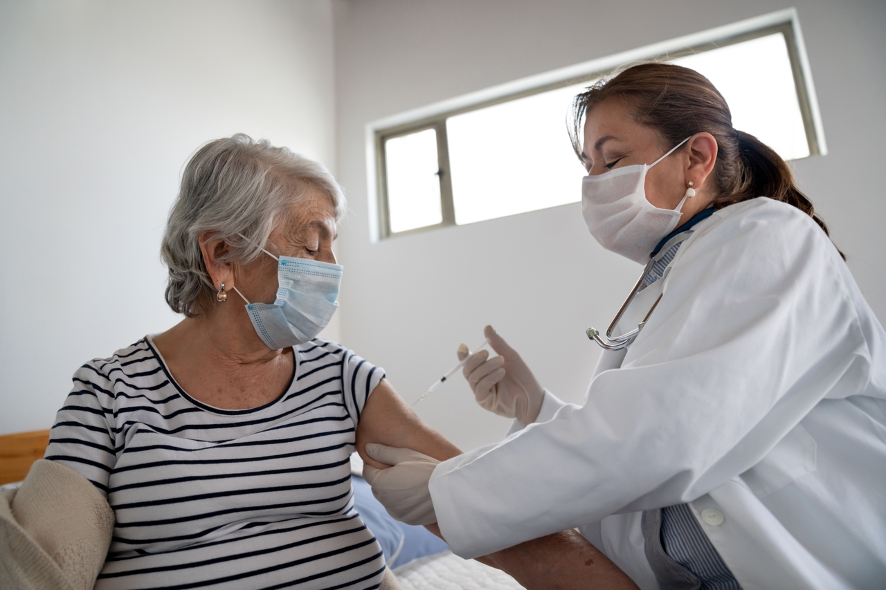 Los pacientes de Novant Health de 75 años o más ahora son elegibles para la vacuna del COVID-19