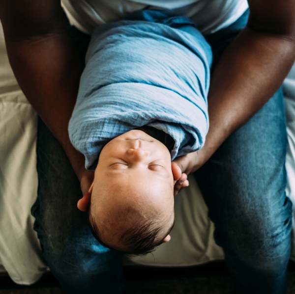 infant sleeping baby newborn child pregnancy mom parenting children's health