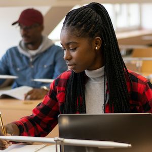 Average Pell Grant Award Up 13% Over 10 Years (and Other Statistics)