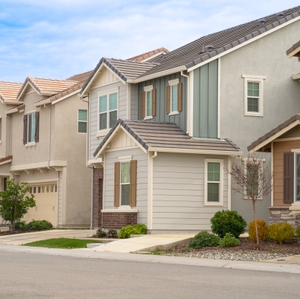 Average New Mortgage Payment Is $1,942 a Month — and Nearly 1 in 4 Spend at Least 30% of Income