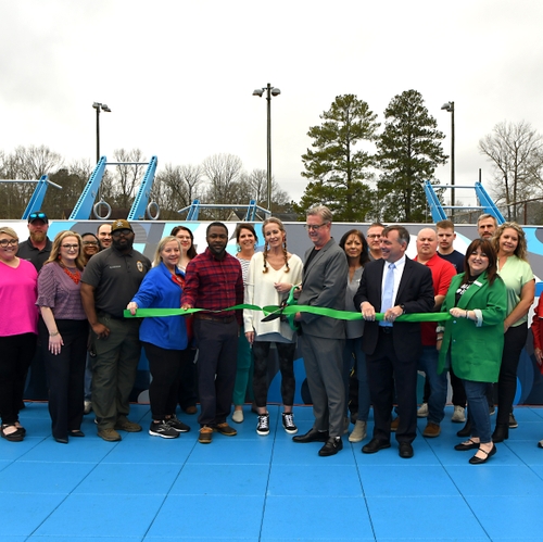 BLUE CROSS AND BLUE SHIELD OF ALABAMA PROUD TO SUPPORT  THE CITY OF KIMBERLY WITH INNOVATIVE FITNESS COURT 