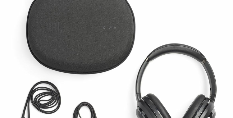 JBL_TOUR_OneM2_ProductImage_Accessories_Black_d45bbd60-9a3b-438b-8da2-a42e23390219-prv