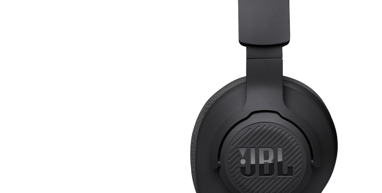 04.JBL_Quantum_100M2_Product Image_Left_Black 1