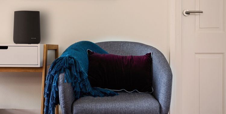 HK_Enchant_Speaker_Lifestyle_Side Table_2