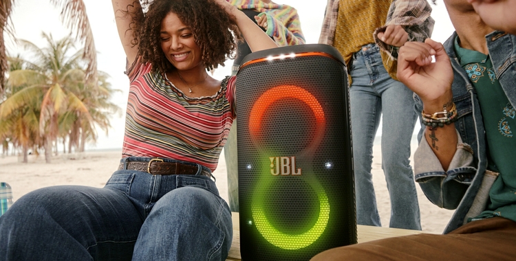 JBL_PARTYBOX_CLUB_120_AW_BEACH_C_03212_x1