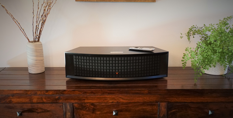 JBL_L42ms_Front_DGLifestyle_Black_1920x864_FORWEBUSE