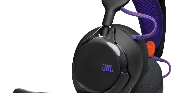 01.LS_JBL_Quantum-650_Product-Image_Hero_Black