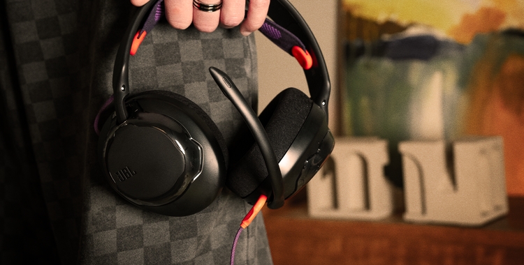 JBL apresenta novo fone gamer para elevar imersão e precisão