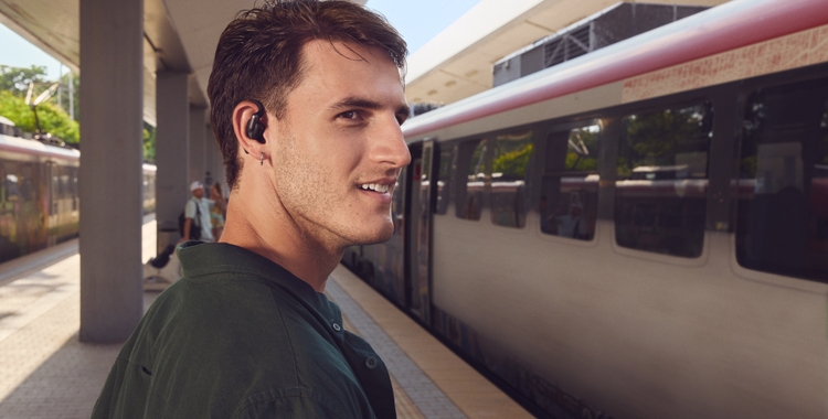 JBL_Sense-Pro_Lifestyle-Image_Black_2