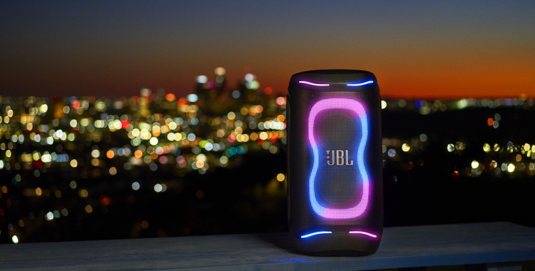 LS_JBL_PARTYBOX_130_LIFESTYLE_RF406167_x1