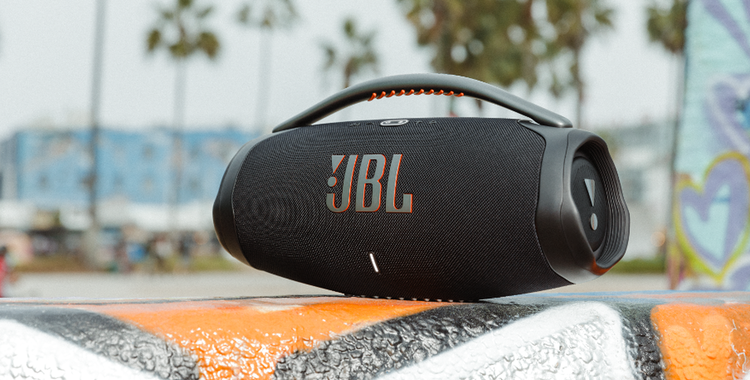 JBL_Boombox_3_Lifestyle01_904x560px