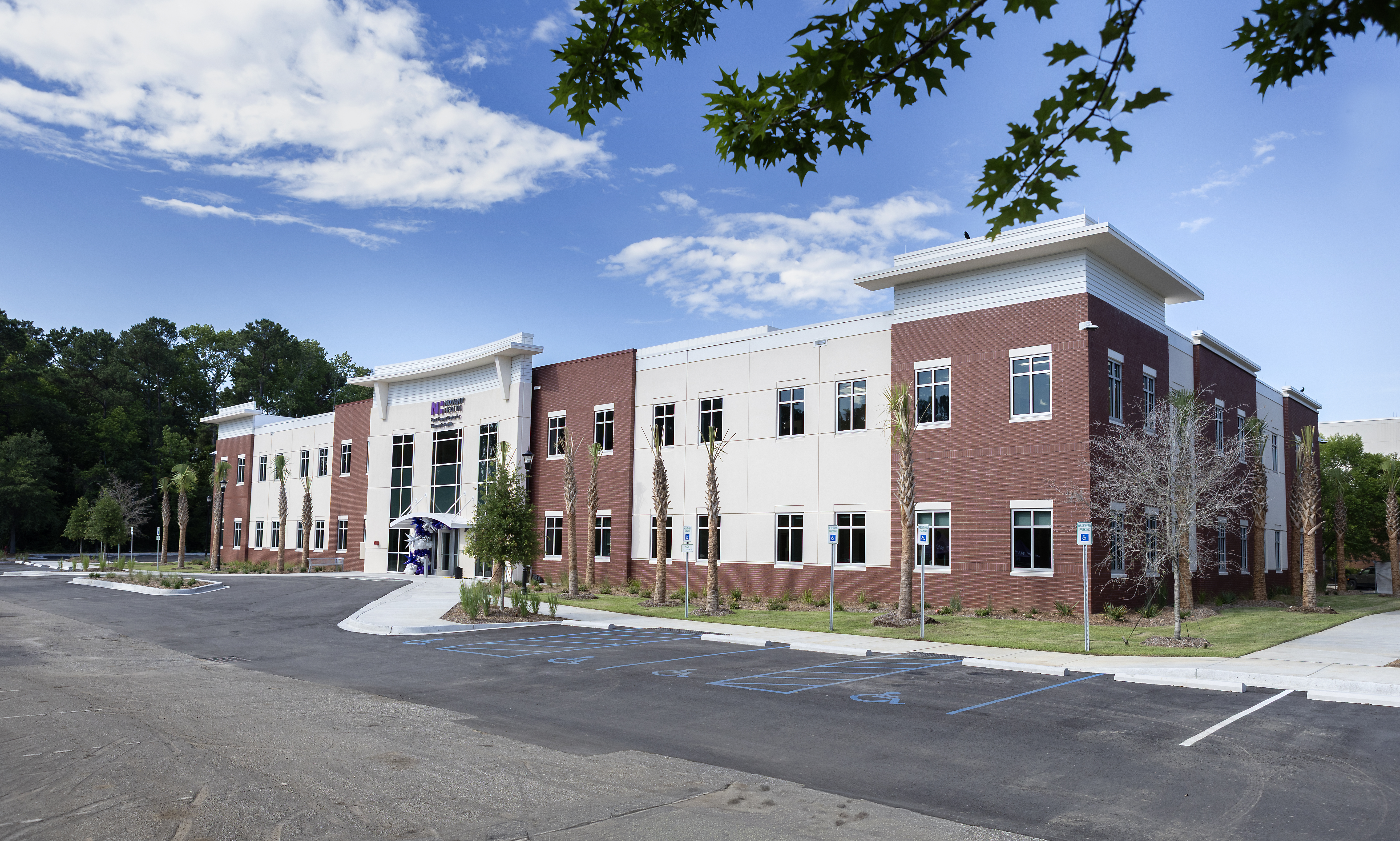 Exterior of full building, new Novant Health East Cooper Center for Women's Health