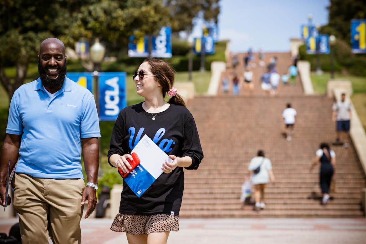 Students at the UCLA campus walking around.