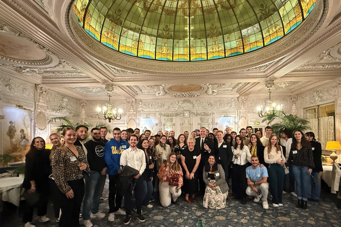 grouphoto_2