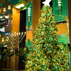 Holiday-Season-Decor-2
