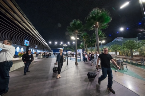 Guests-Check-in-at-the-Long-Beach-Cruise-Terminal-2-10-18-1