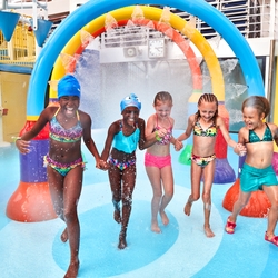 CAR_NY_J17_0004_Carnival_Cruise_Q1_On_Board_120117_Pip_Cowley_0L8A6767