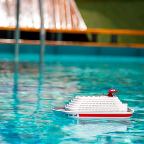 Holiday-Lifestyle-speaker-1-scaled