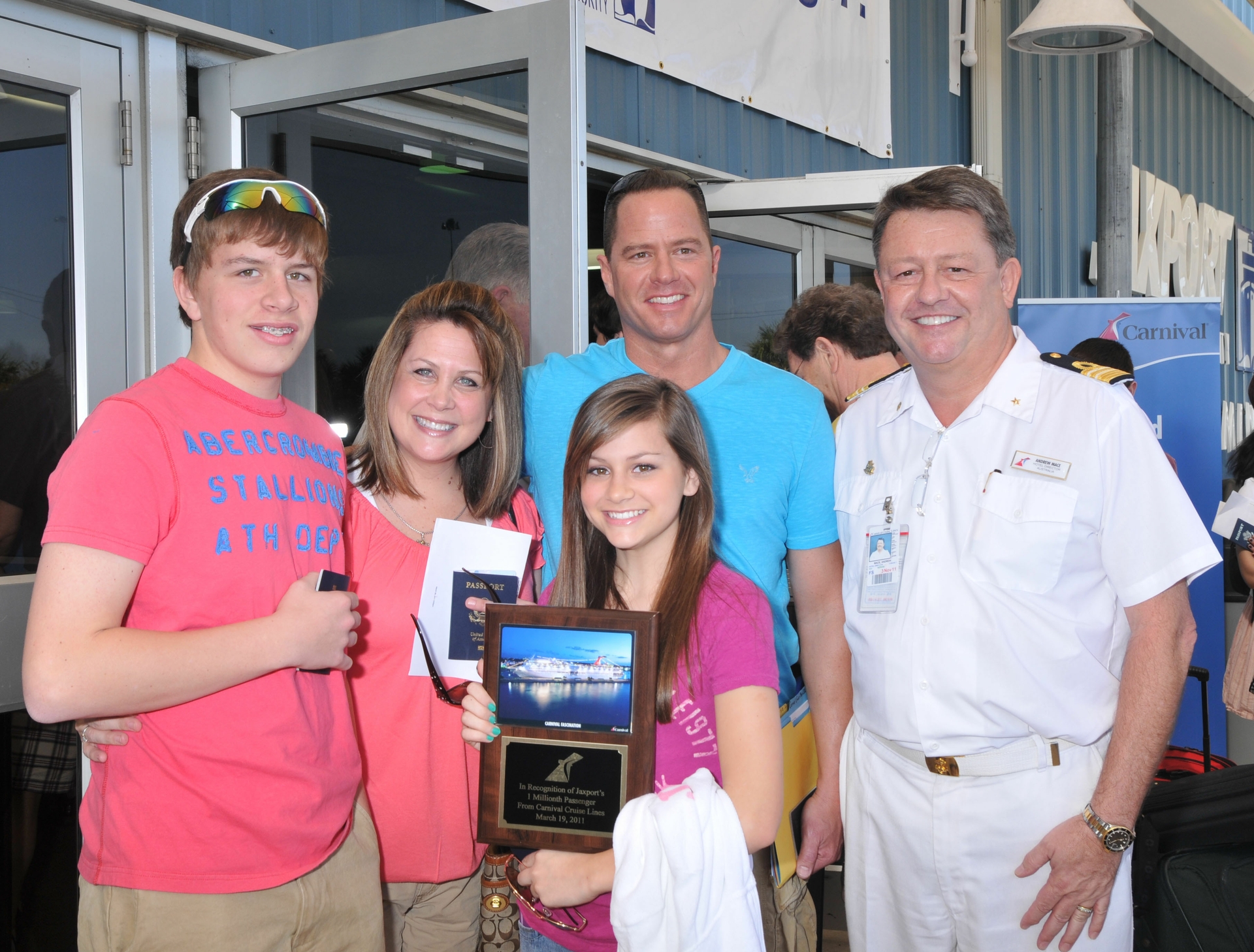 Carnival Fascination Guest Becomes One Millionth Cruise Passenger to Sail from Jacksonville 