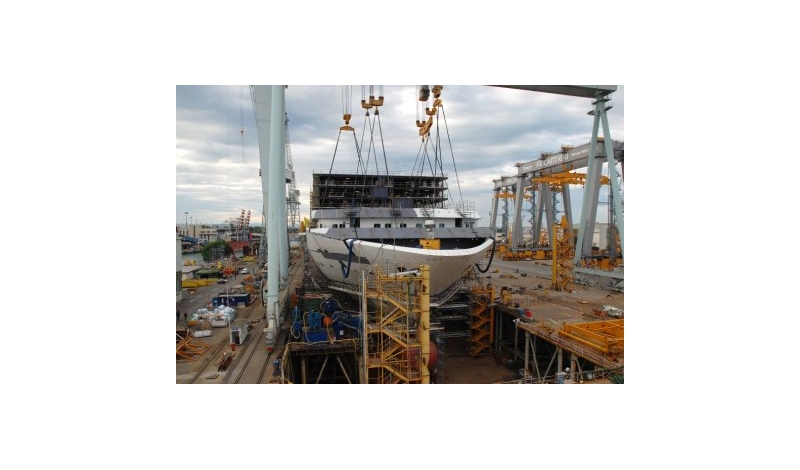 Carnival Breeze5