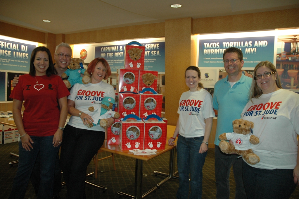 Carnival Cruise Lines’ shoreside employees recently held a  “Beary Cuddly Workshop” activity at the cruise line’s corporate offices and raised $2,300 for St. Jude.