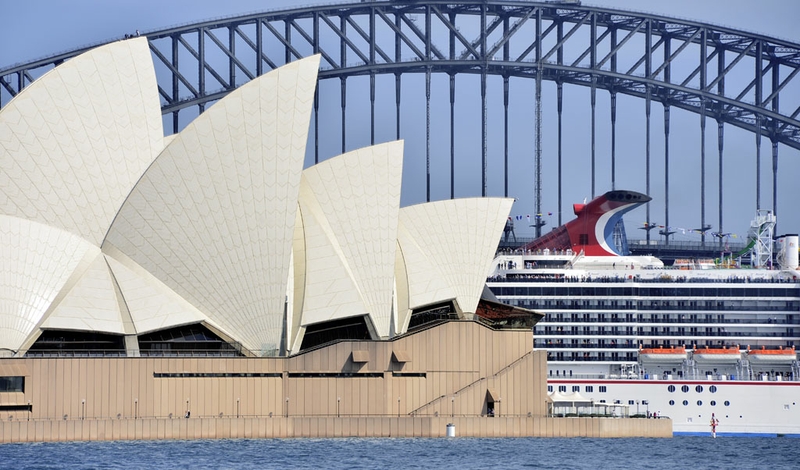 ship_spirit_sydney_101712_DSC1459