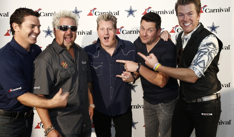 Carnival Cruise Lines Provides Pre-Game Rascal Flatts Performanc