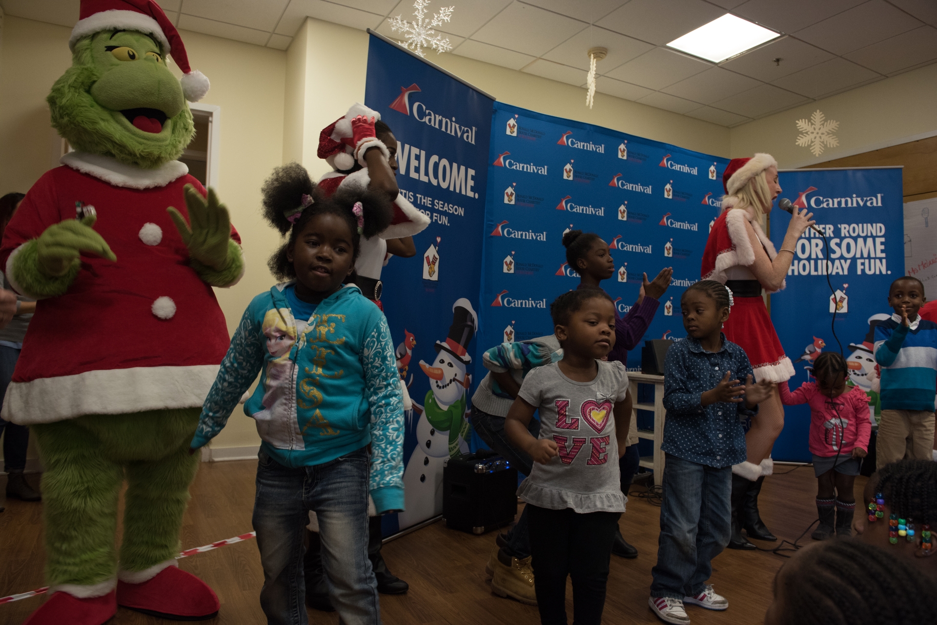 Carnival RMDHCB Merry Grinchmas 5