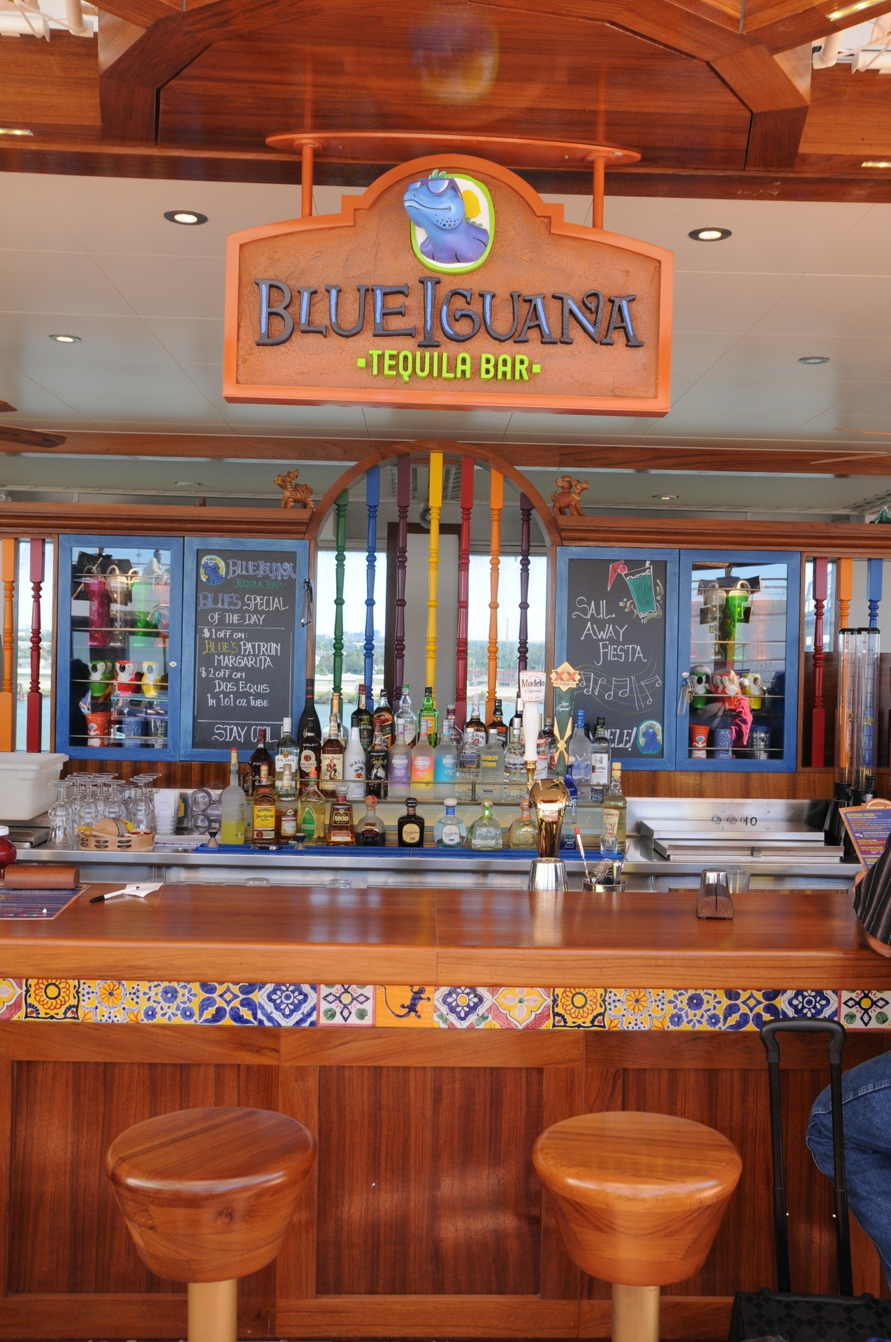 BlueIguana TequilaBar2