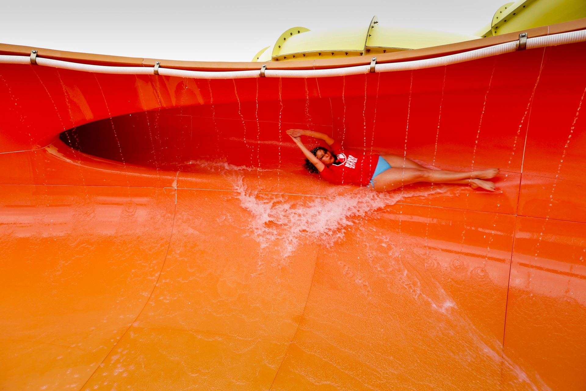 Moms Dash to the Splash