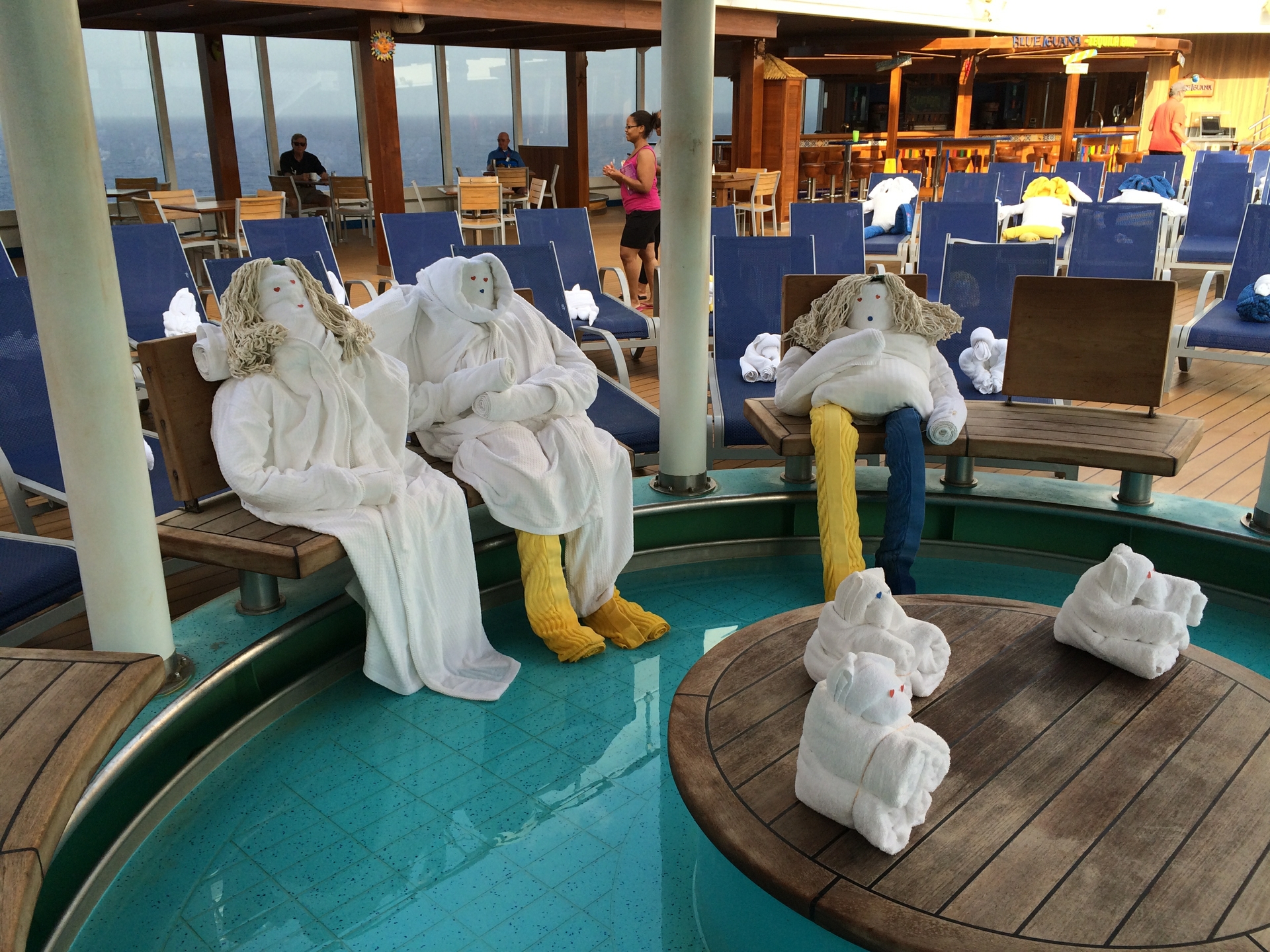 Magic Towel People1