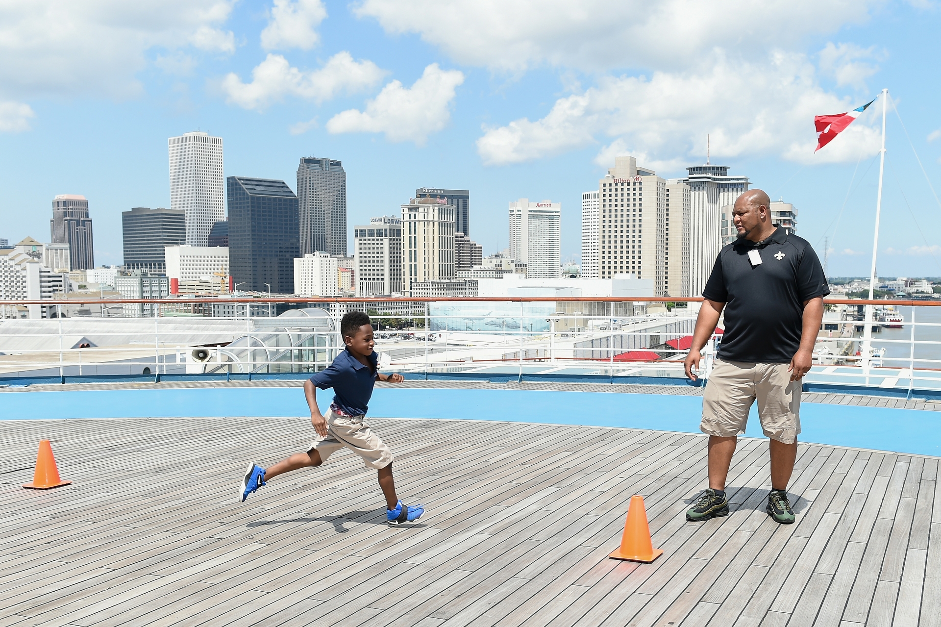 Deuce McAllister Hosts Read &amp; Rise