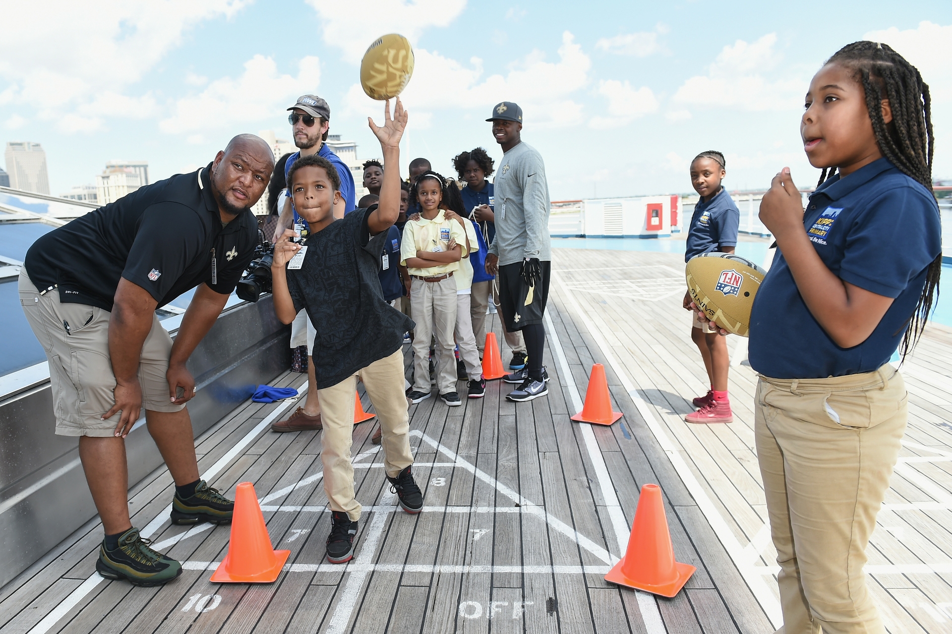 Deuce McAllister Hosts Read &amp; Rise