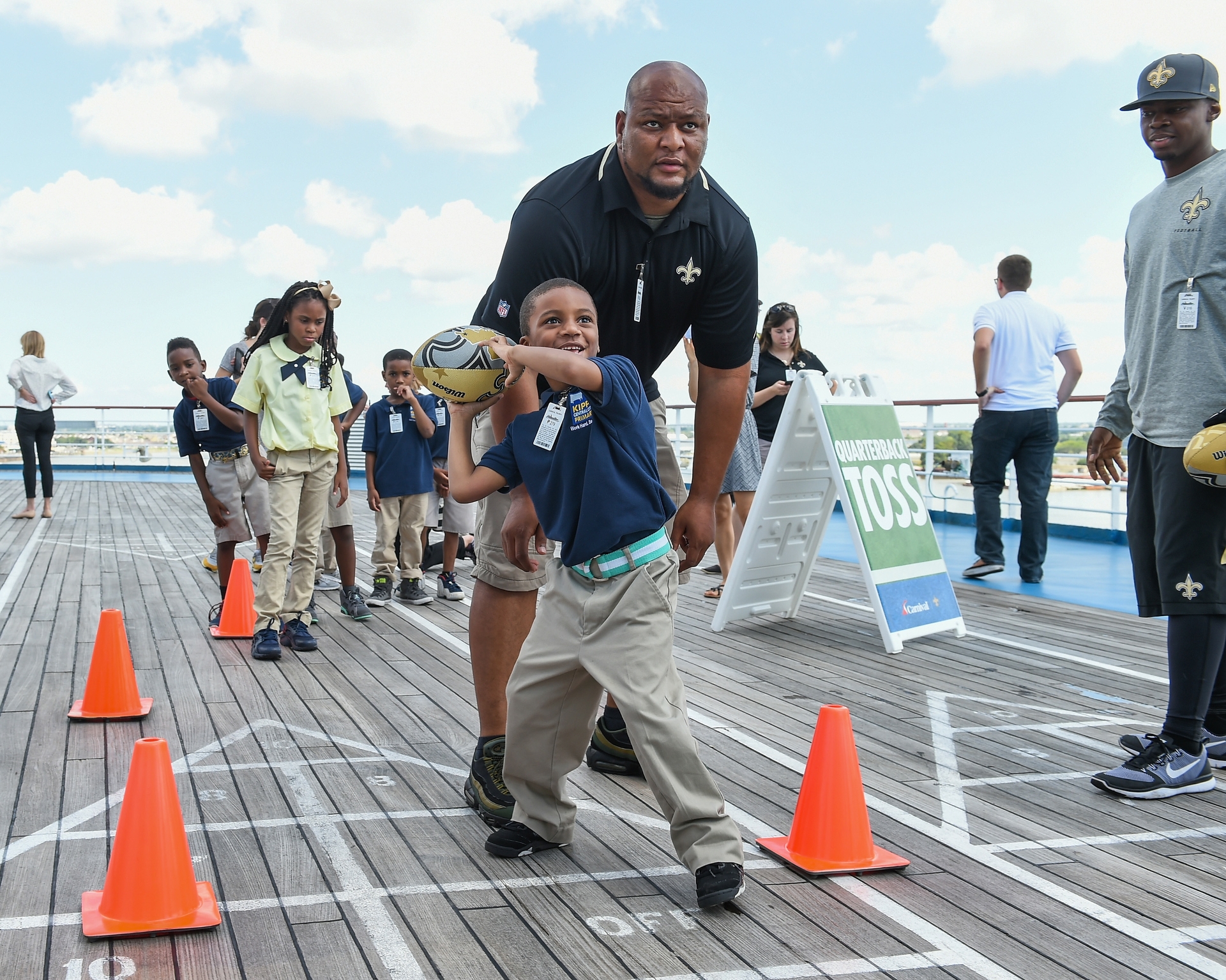 Deuce McAllister Hosts Read &amp; Rise