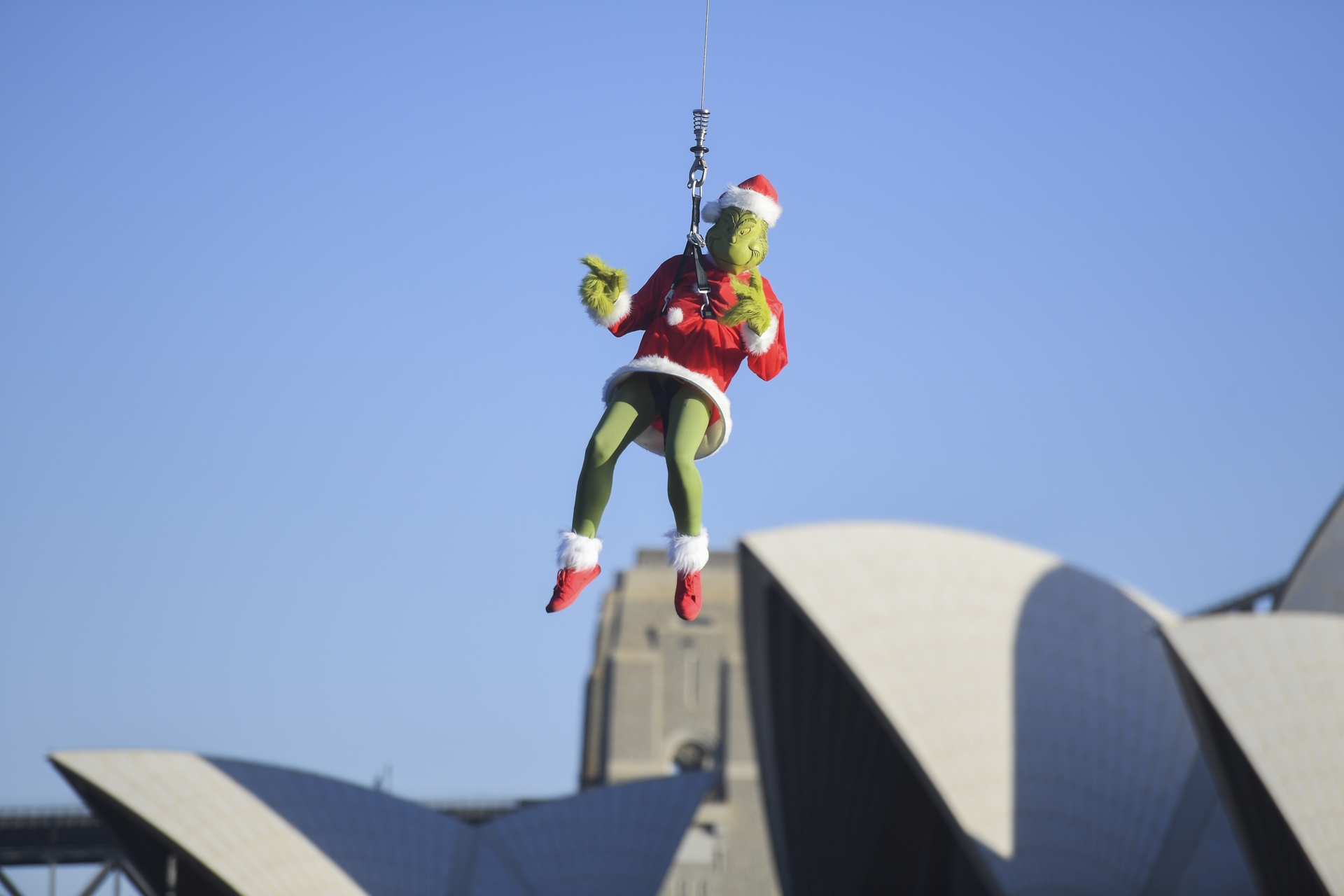 The Grinch on its way to steal the Christmas FUN from Carnival Spirit_2