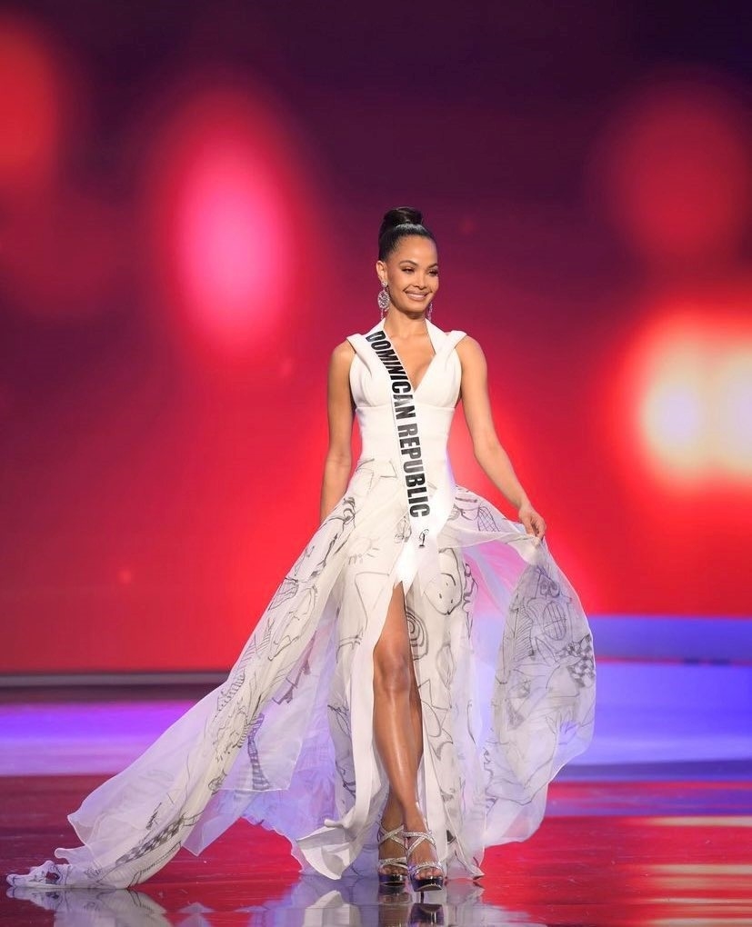 Miss Dominican Republic (Kimberly Jimenez)2