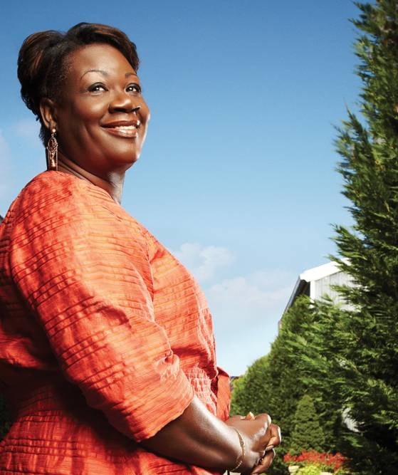 Dr. Lucille O’Neal – author, philanthropist and mother of Carnival Cruise Line’s Chief Fun Officer Shaquille O’Neal – has been named godmother of the totally transformed Carnival Radiance.